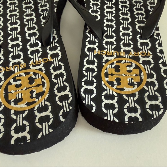 Tory Burch Gemini Link Flip Flops - Picture 3 of 4
